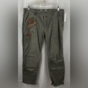 Anthropologie Olive Green Embroidered Floral Cargo Pants straight leg sz 6 / 28